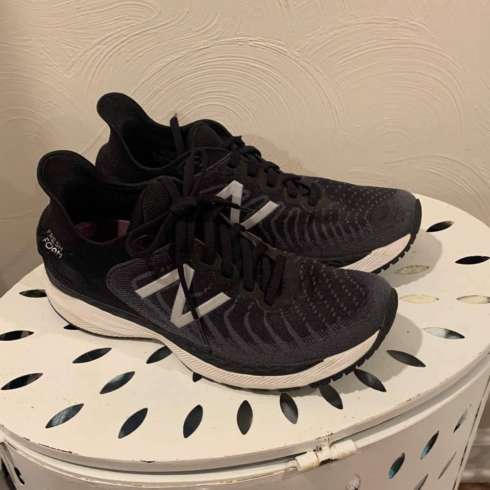 New Balance Women's Black and White Athletic Shoes
